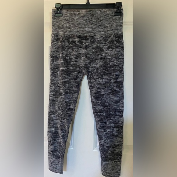 Zella heavyweight 3-way stretch leggings - Picture 3 of 4